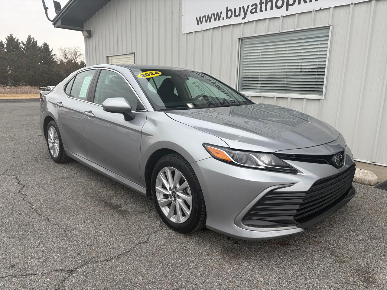 Toyota Camry LE Auto (Natl) 2024