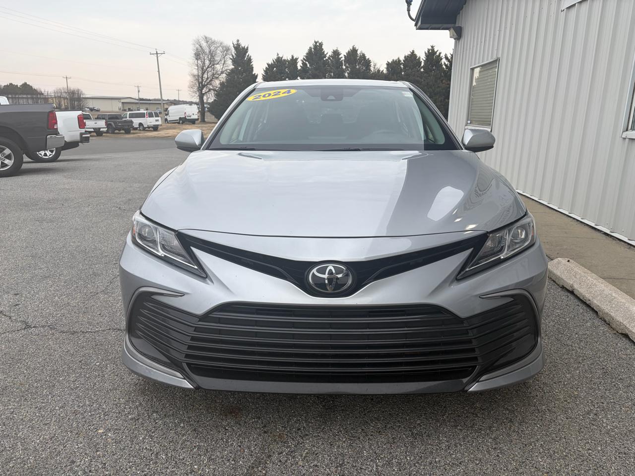 Toyota Camry LE Auto (Natl) 2024