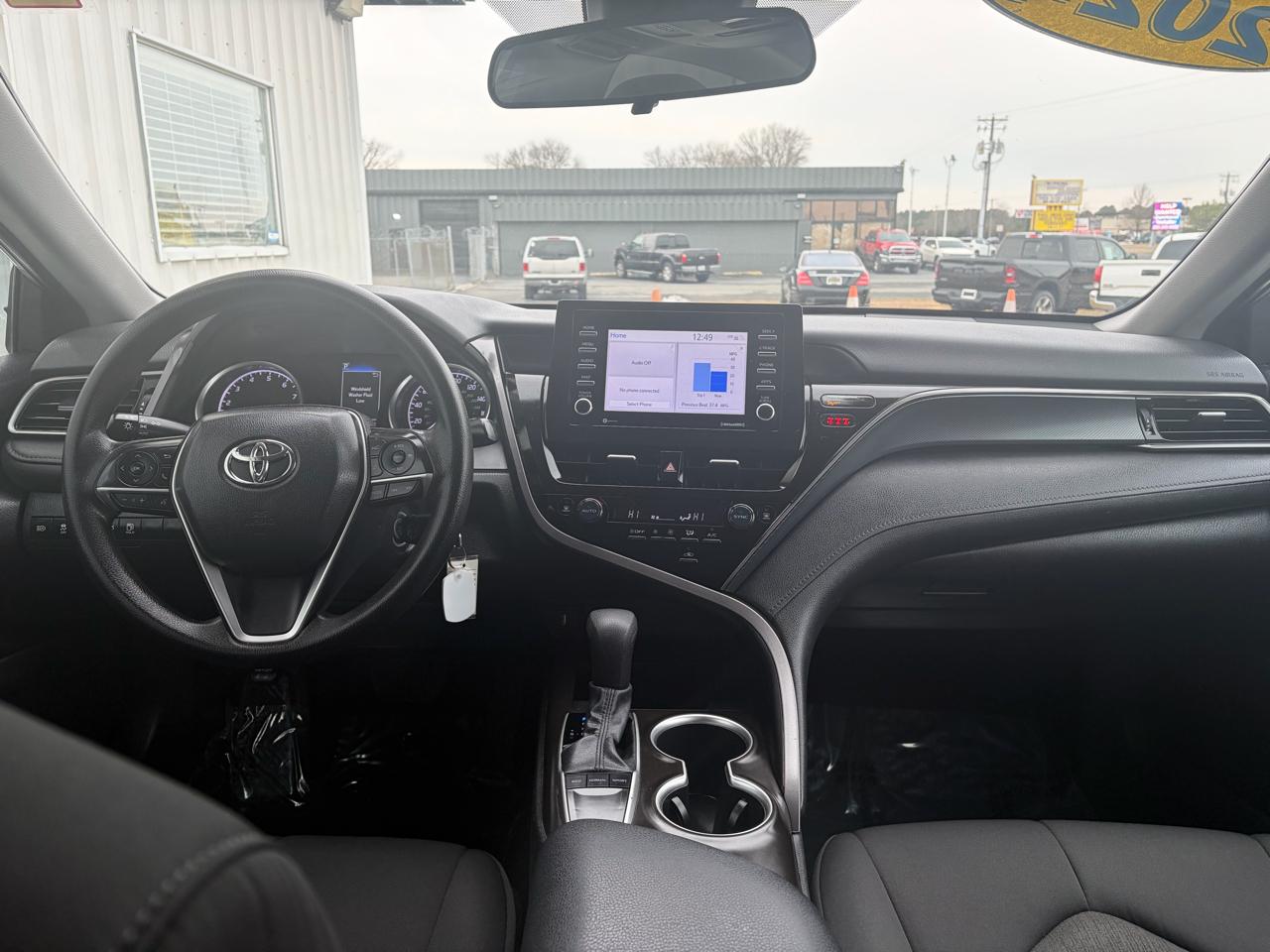 Toyota Camry LE Auto (Natl) 2024