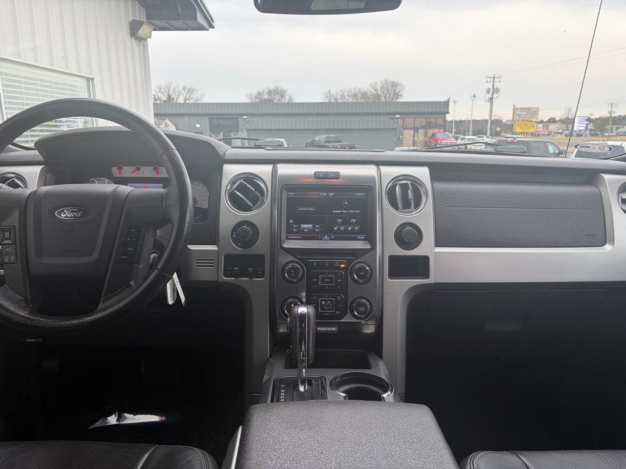 Ford F-150 4WD SuperCrew 145" XL 2013