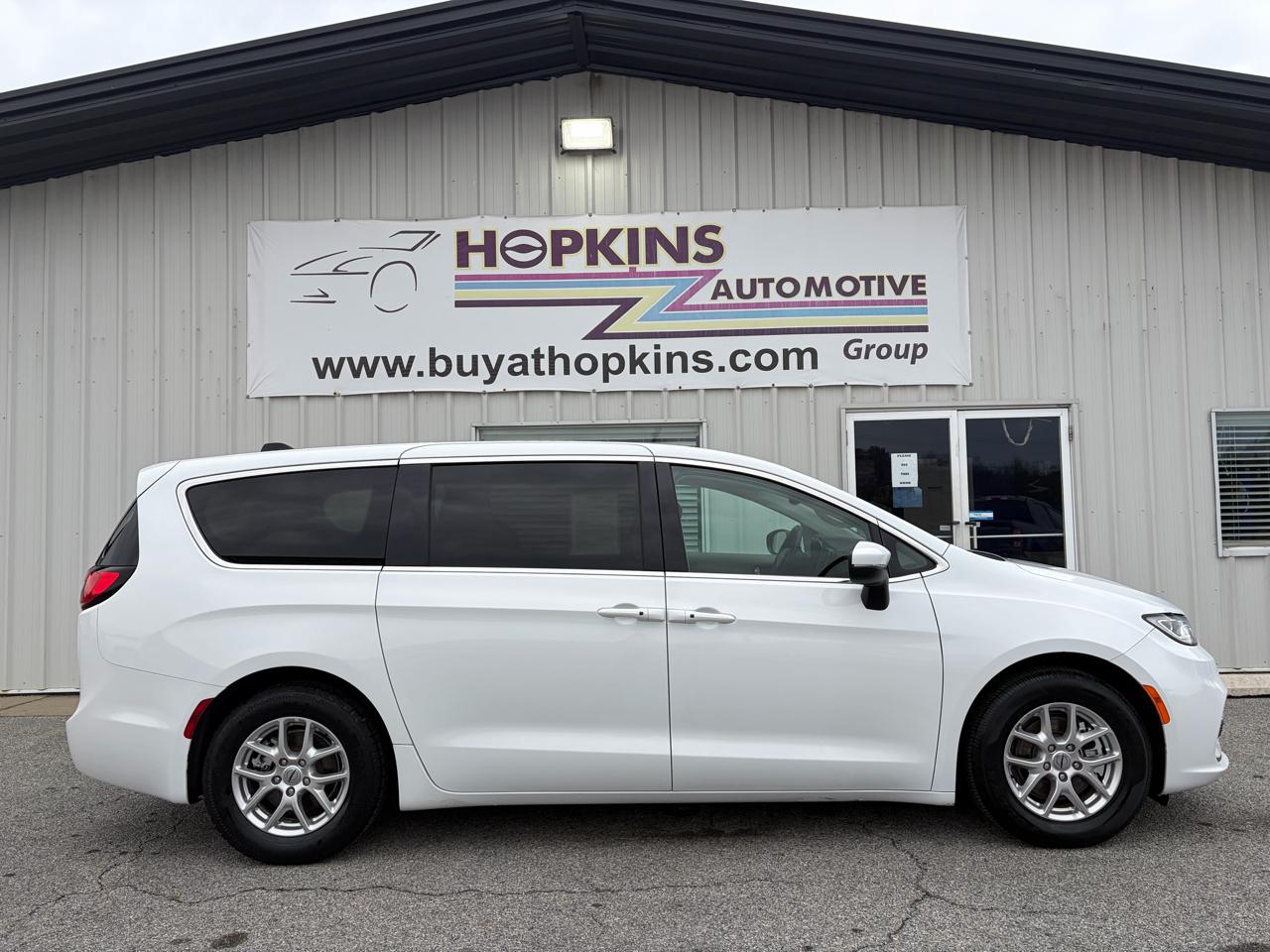 2023 Chrysler Pacifica Touring L FWD