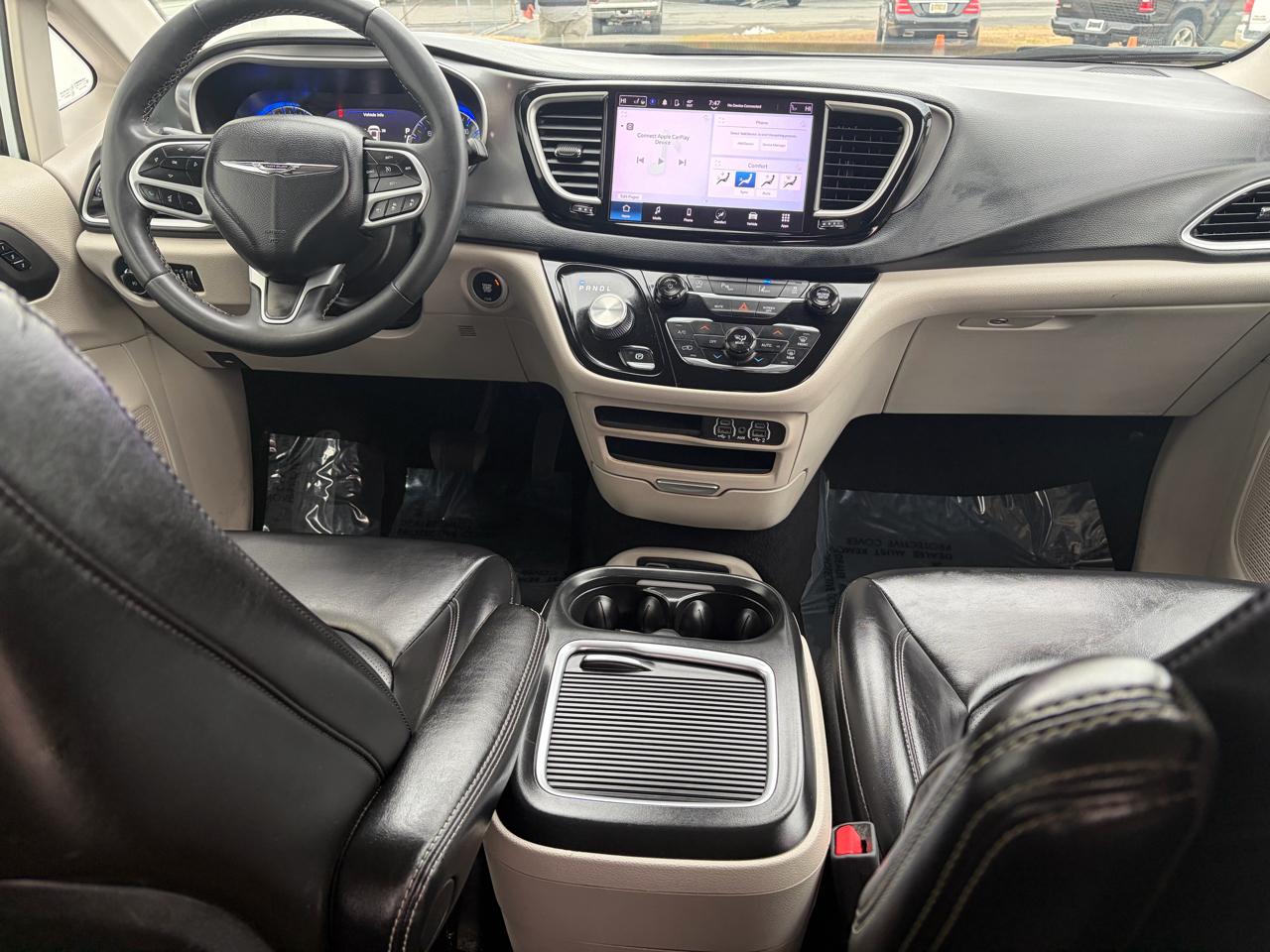 Chrysler Pacifica Touring L FWD 2023