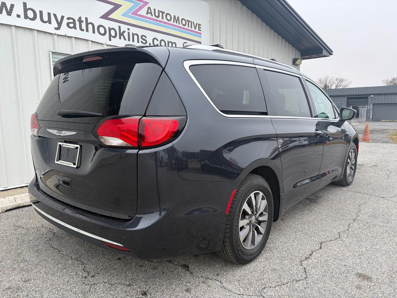 Chrysler Pacifica Touring L Plus FWD 2020
