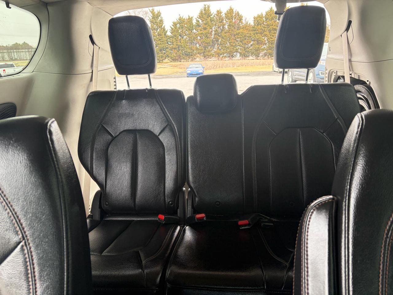 Chrysler Pacifica Touring L Plus FWD 2020