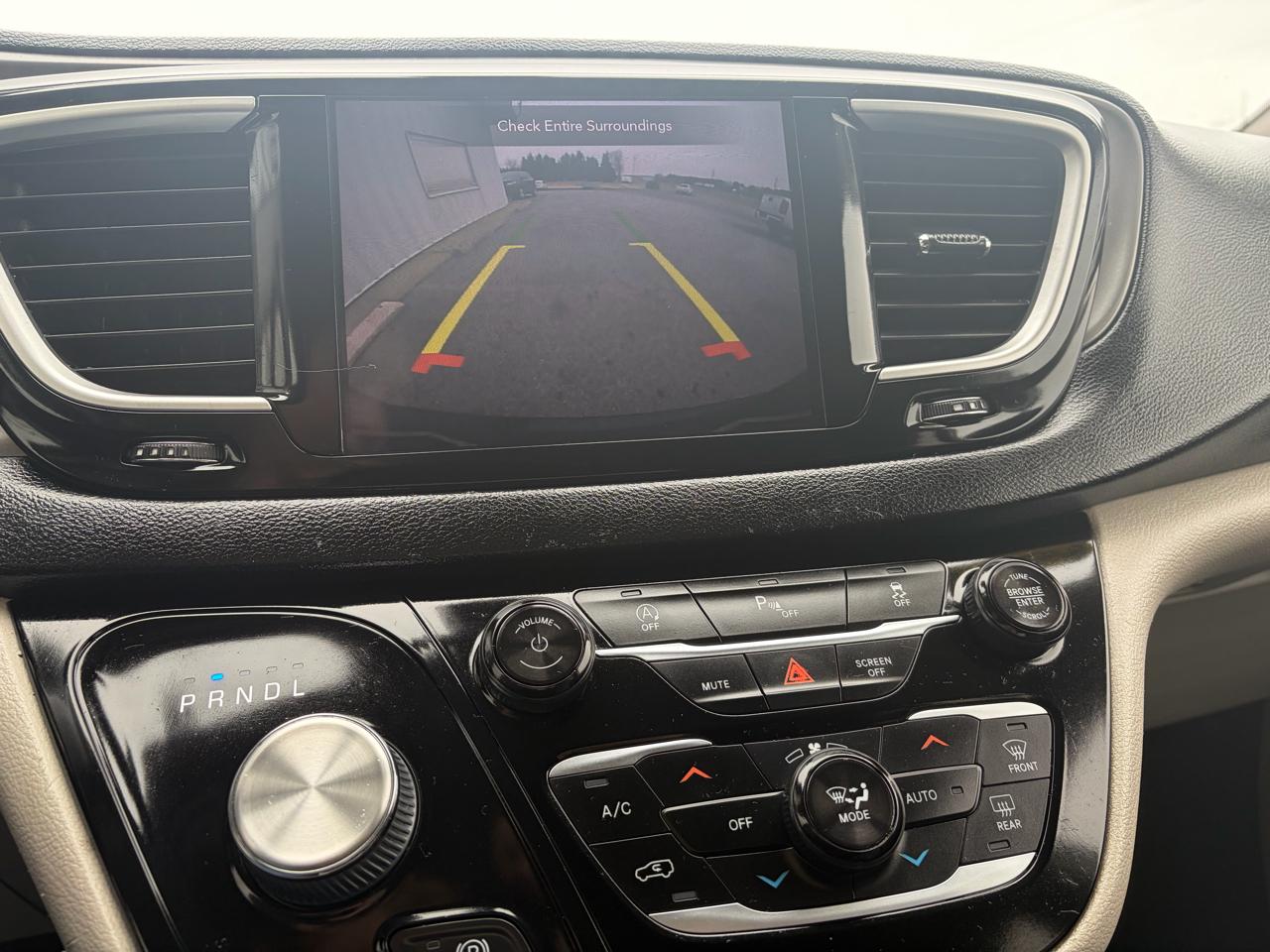 Chrysler Pacifica Touring L Plus FWD 2020