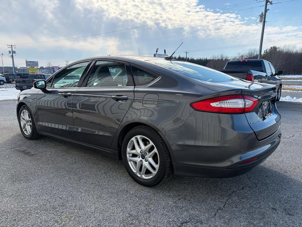 Ford Fusion 4dr Sdn SE FWD 2016