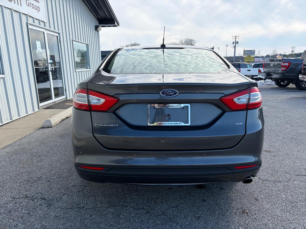 Ford Fusion 4dr Sdn SE FWD 2016