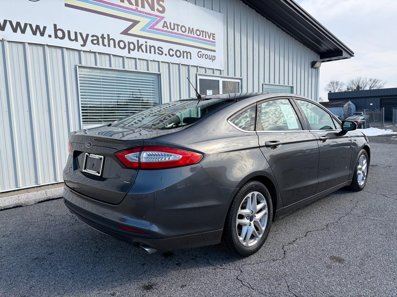 Ford Fusion 4dr Sdn SE FWD 2016