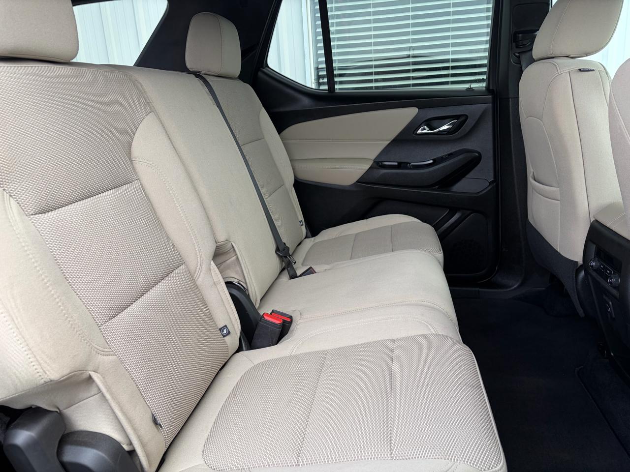 Chevrolet Traverse FWD 4dr LS w/1LS 2023