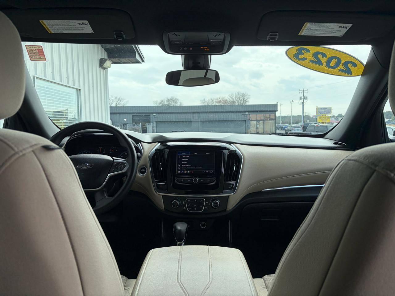 Chevrolet Traverse FWD 4dr LS w/1LS 2023