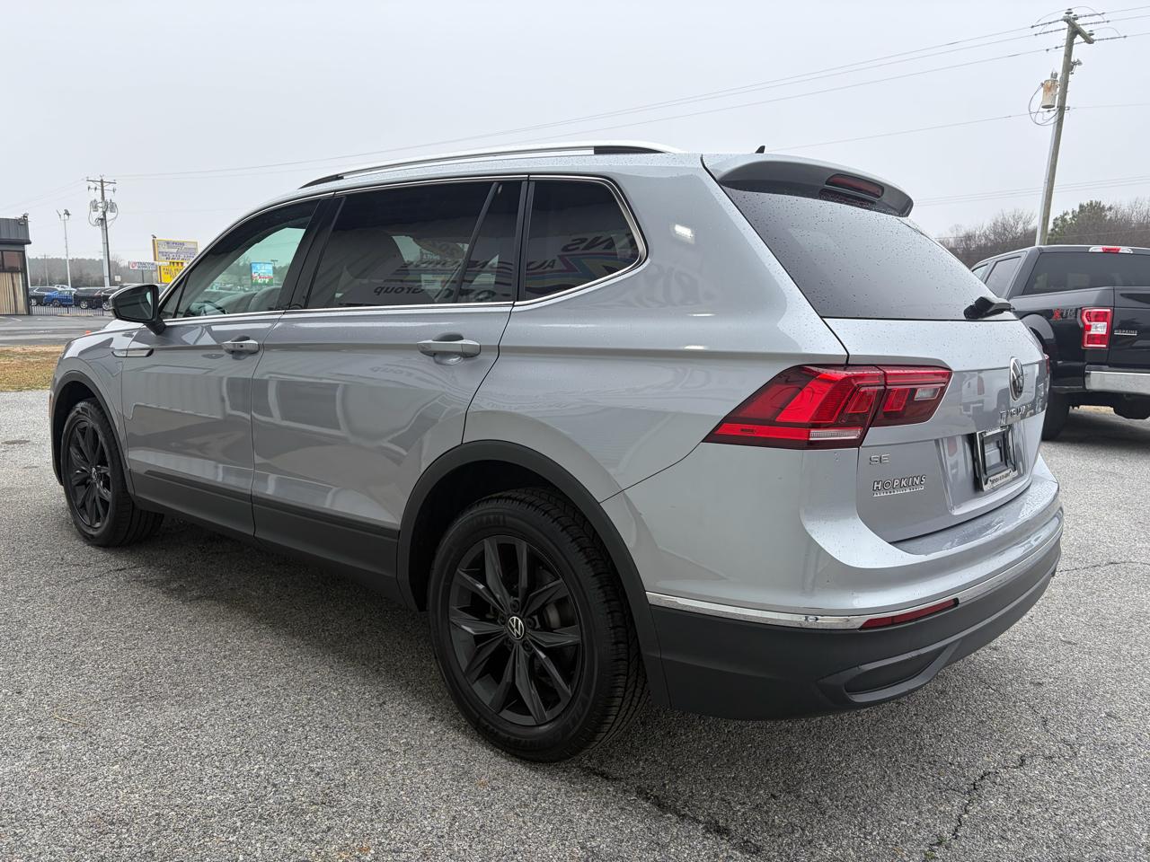 Volkswagen Tiguan 2.0T SE FWD 2024