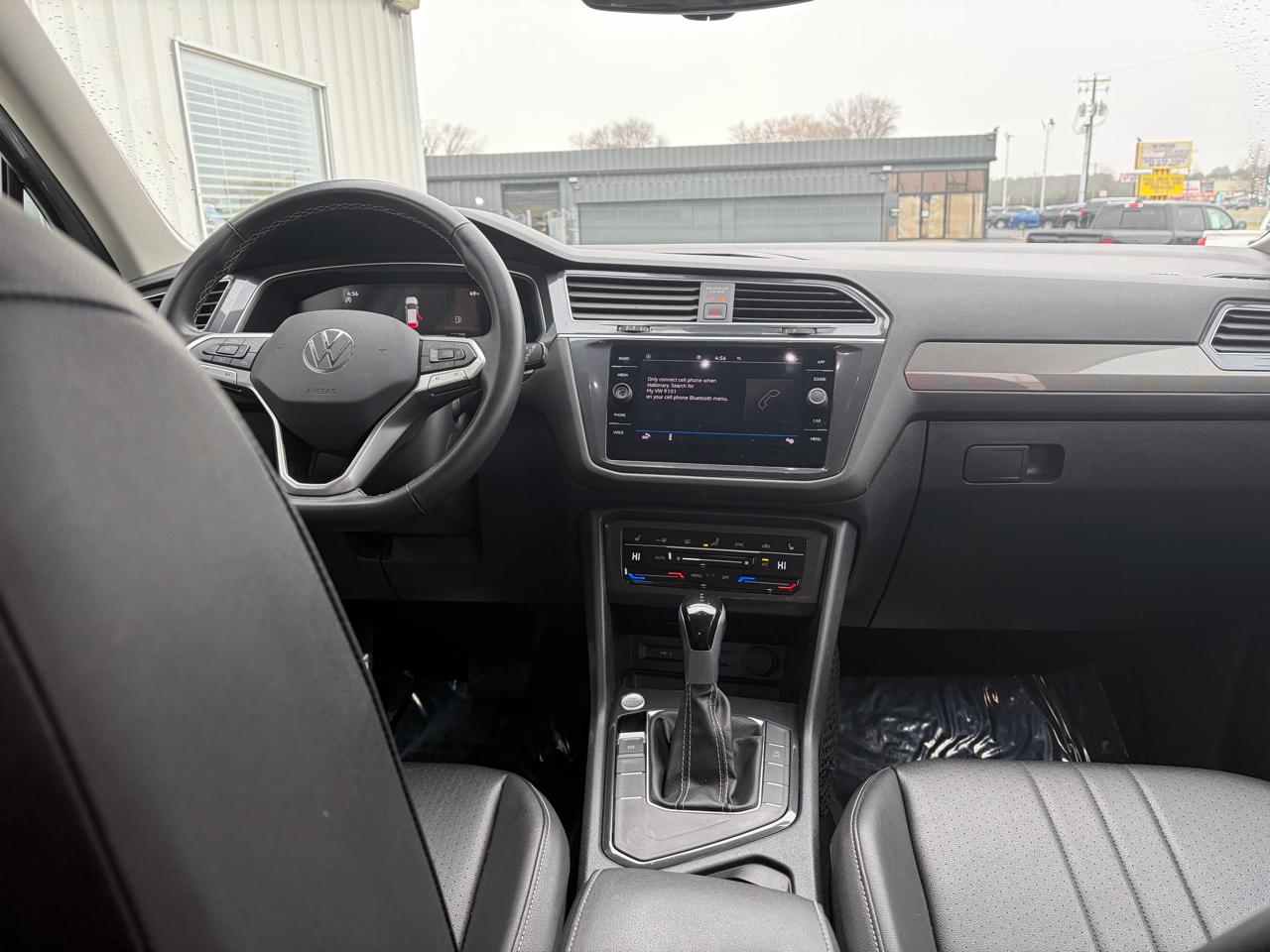 Volkswagen Tiguan 2.0T SE FWD 2024