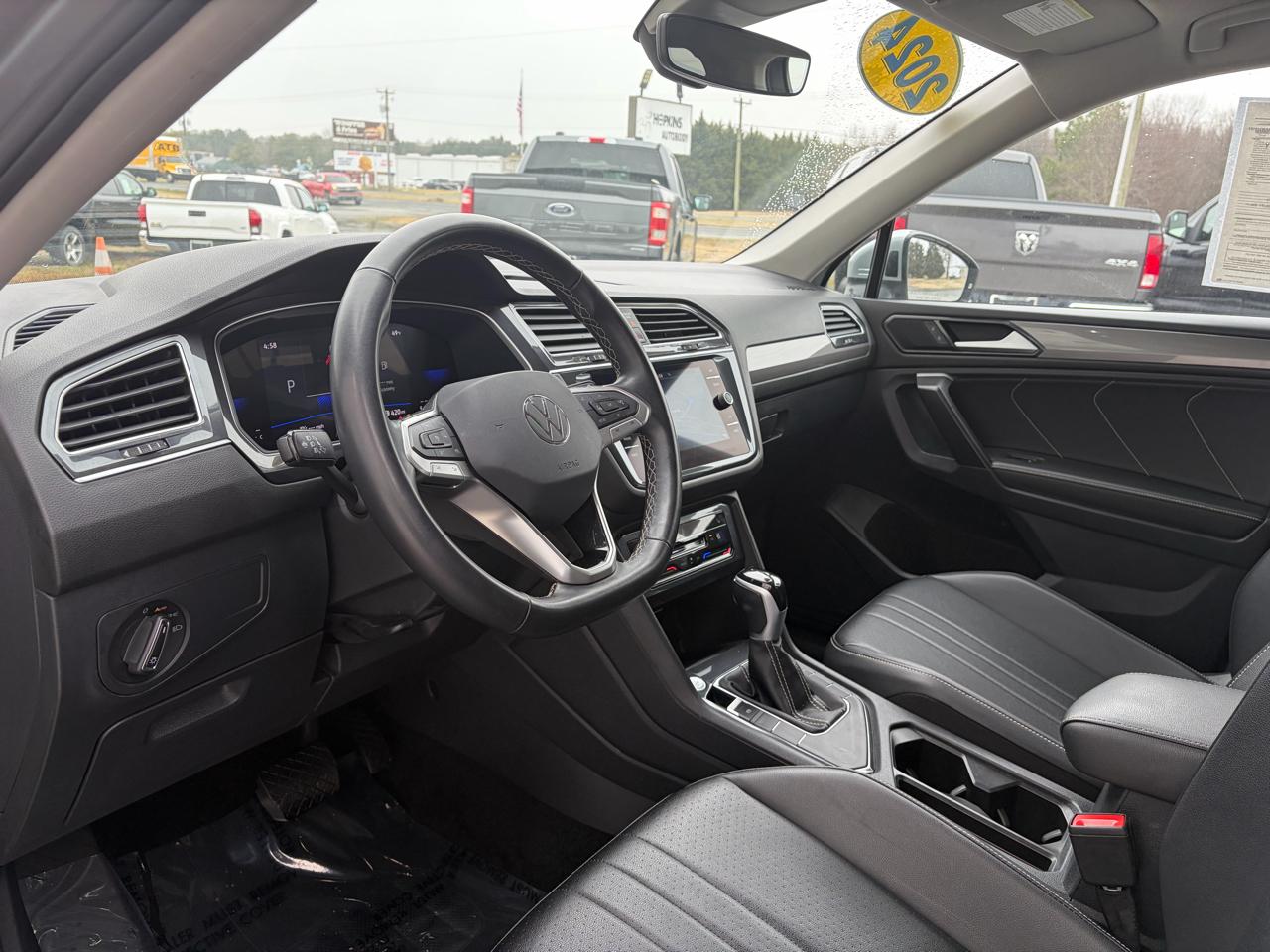 Volkswagen Tiguan 2.0T SE FWD 2024