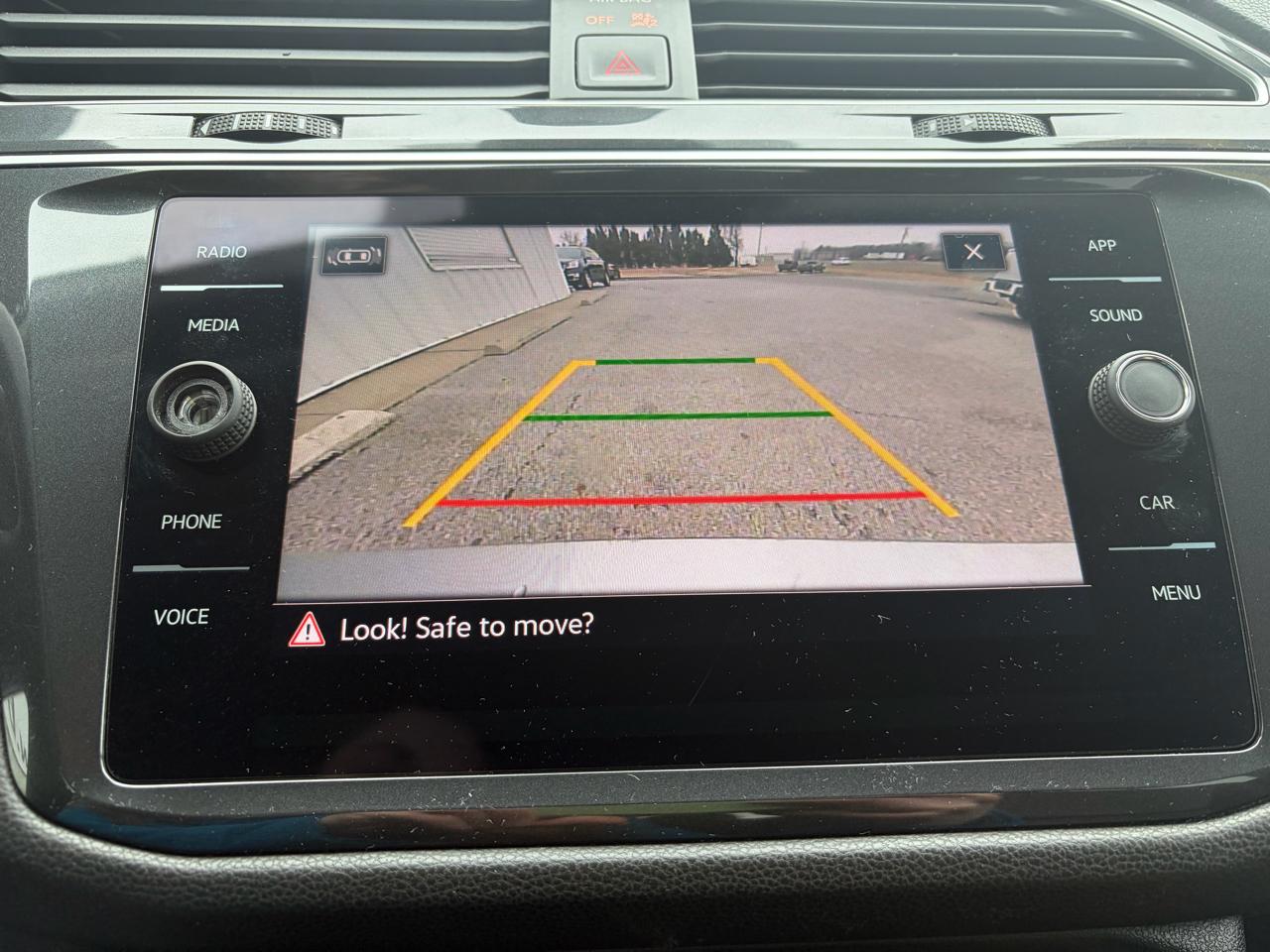 Volkswagen Tiguan 2.0T SE FWD 2024