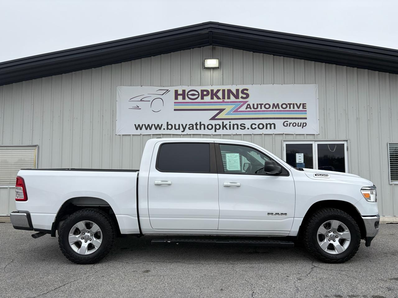 RAM 1500 Big Horn 4x4 Crew Cab 5'7" Box 2021