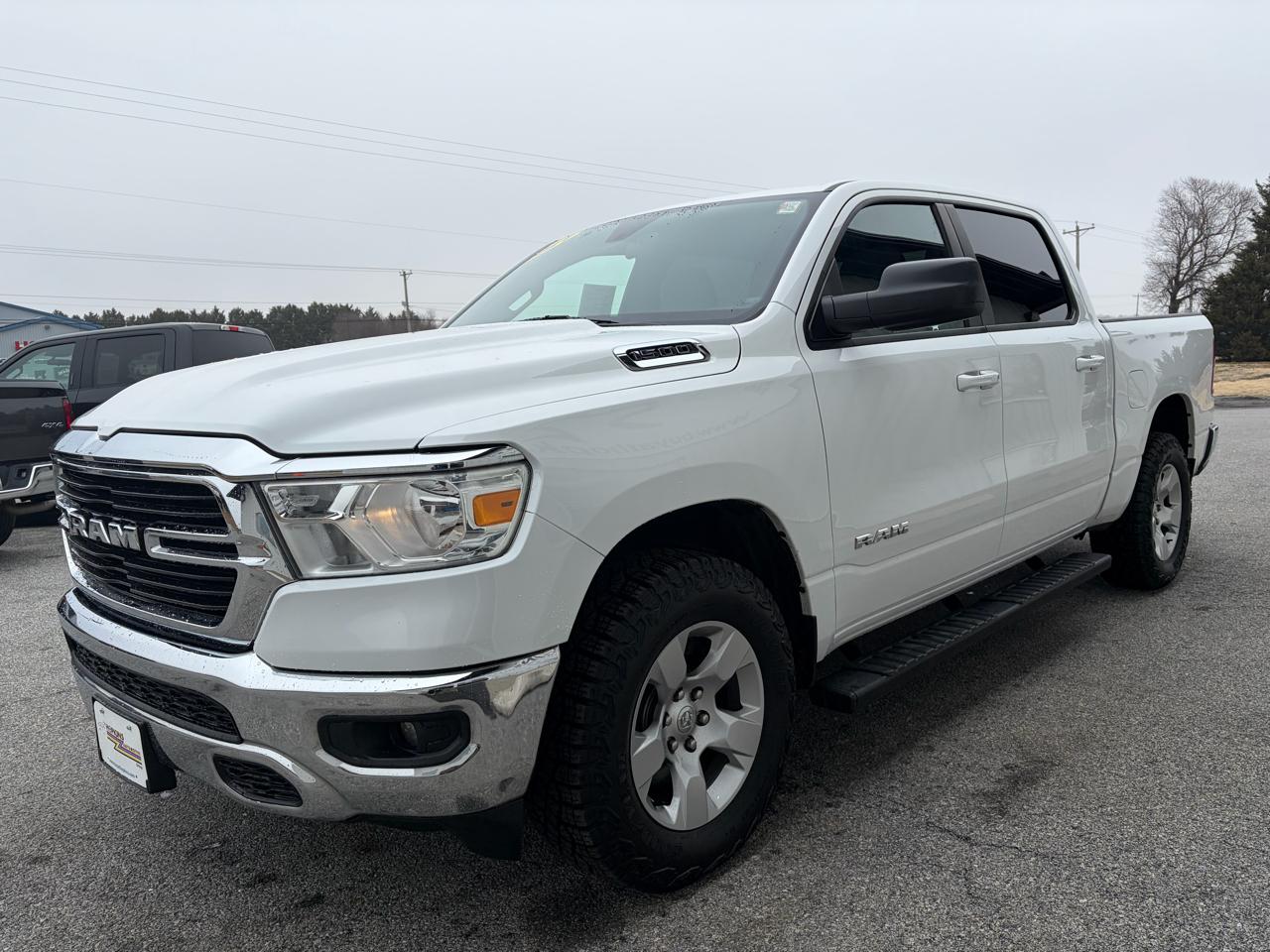 RAM 1500 Big Horn 4x4 Crew Cab 5'7" Box 2021