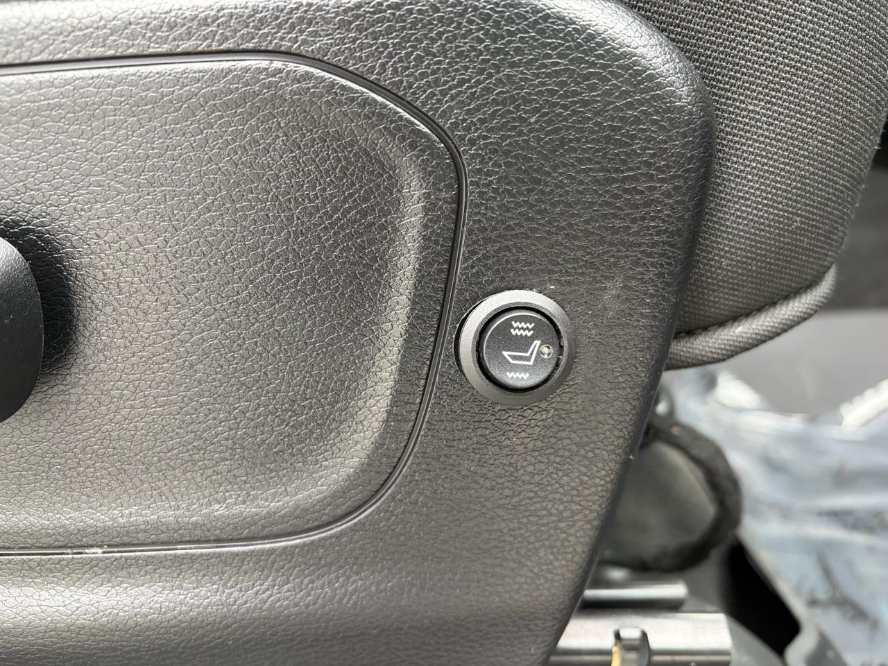 RAM 1500 Big Horn 4x4 Crew Cab 5'7" Box 2021