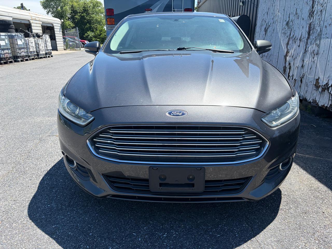 Ford Fusion 4dr Sdn SE FWD 2015