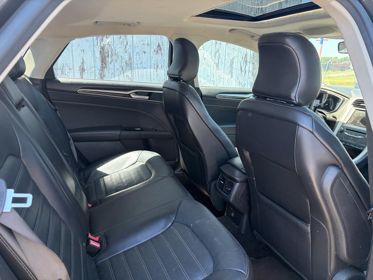 Ford Fusion 4dr Sdn SE FWD 2015