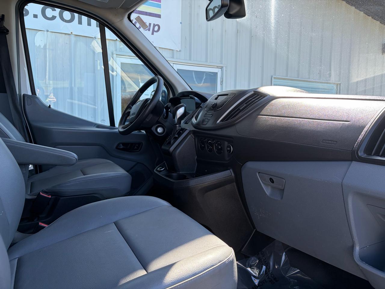 Ford Transit Van T-250 148" Med Rf 9000 GVWR Sliding RH Dr 2018