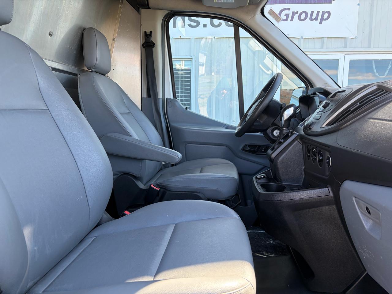 Ford Transit Van T-250 148" Med Rf 9000 GVWR Sliding RH Dr 2018