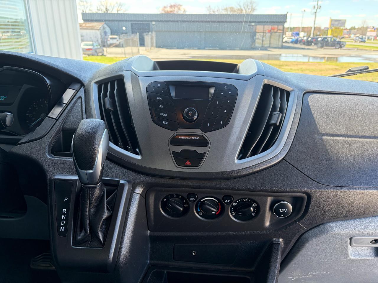 Ford Transit Van T-250 148" Med Rf 9000 GVWR Sliding RH Dr 2018