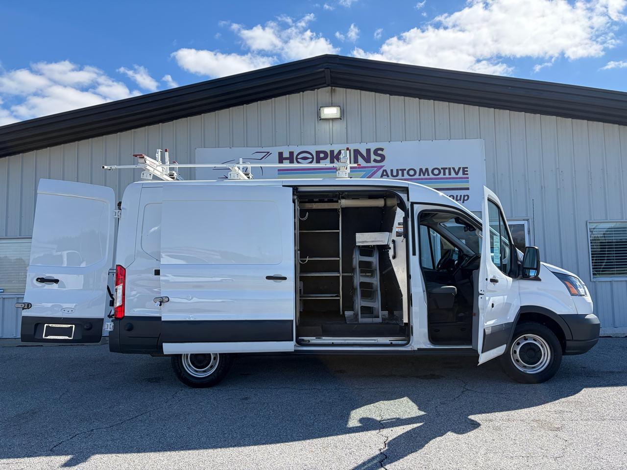 Ford Transit Van T-250 148" Med Rf 9000 GVWR Sliding RH Dr 2018