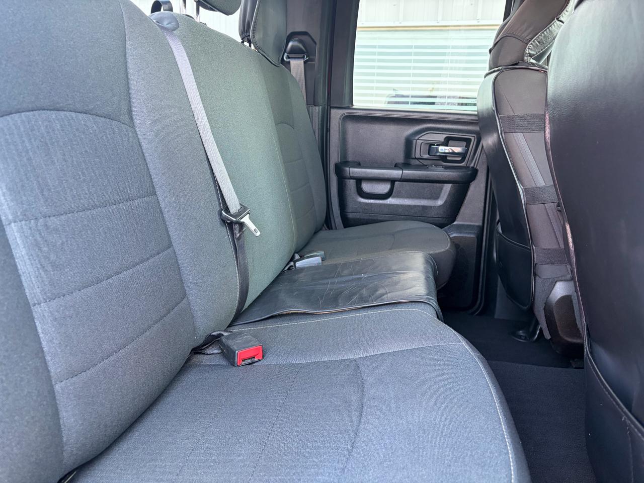 RAM 1500 Classic Warlock 4x4 Quad Cab 6'4" Box 2022
