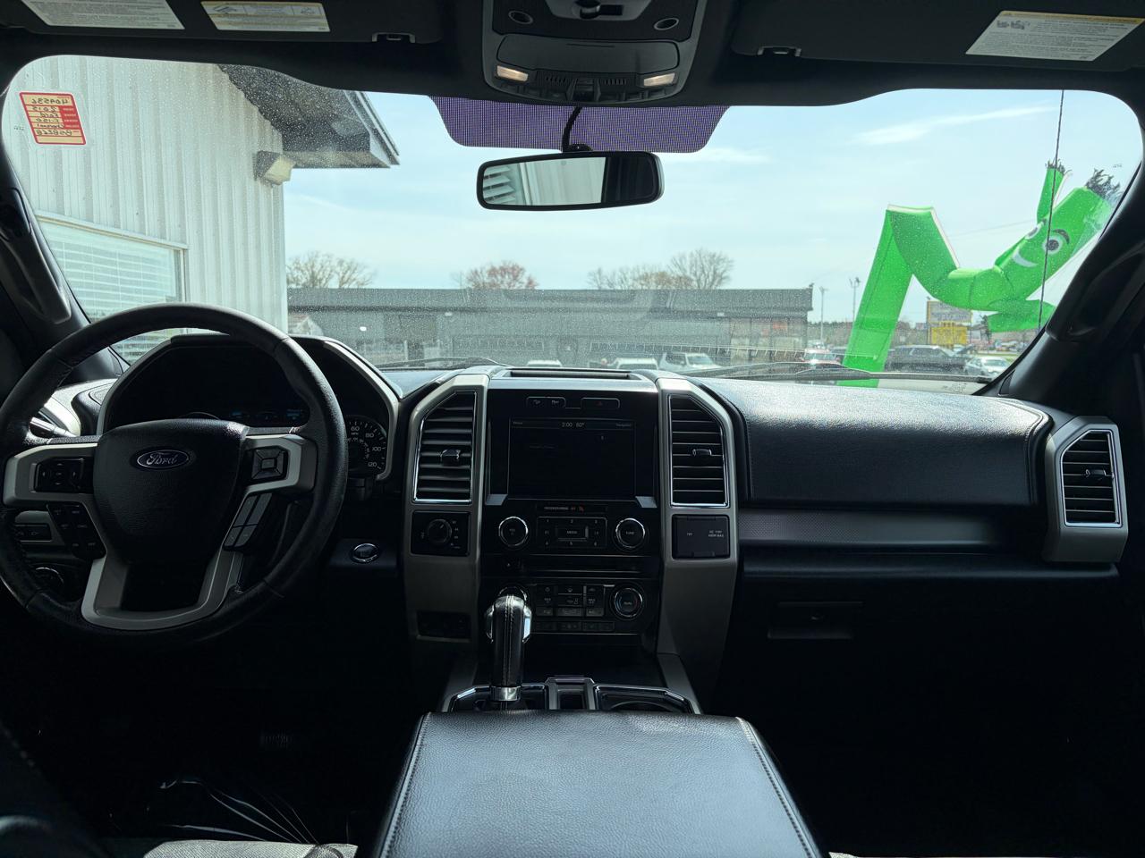 Ford F-150 4WD SuperCrew 145" XLT 2015