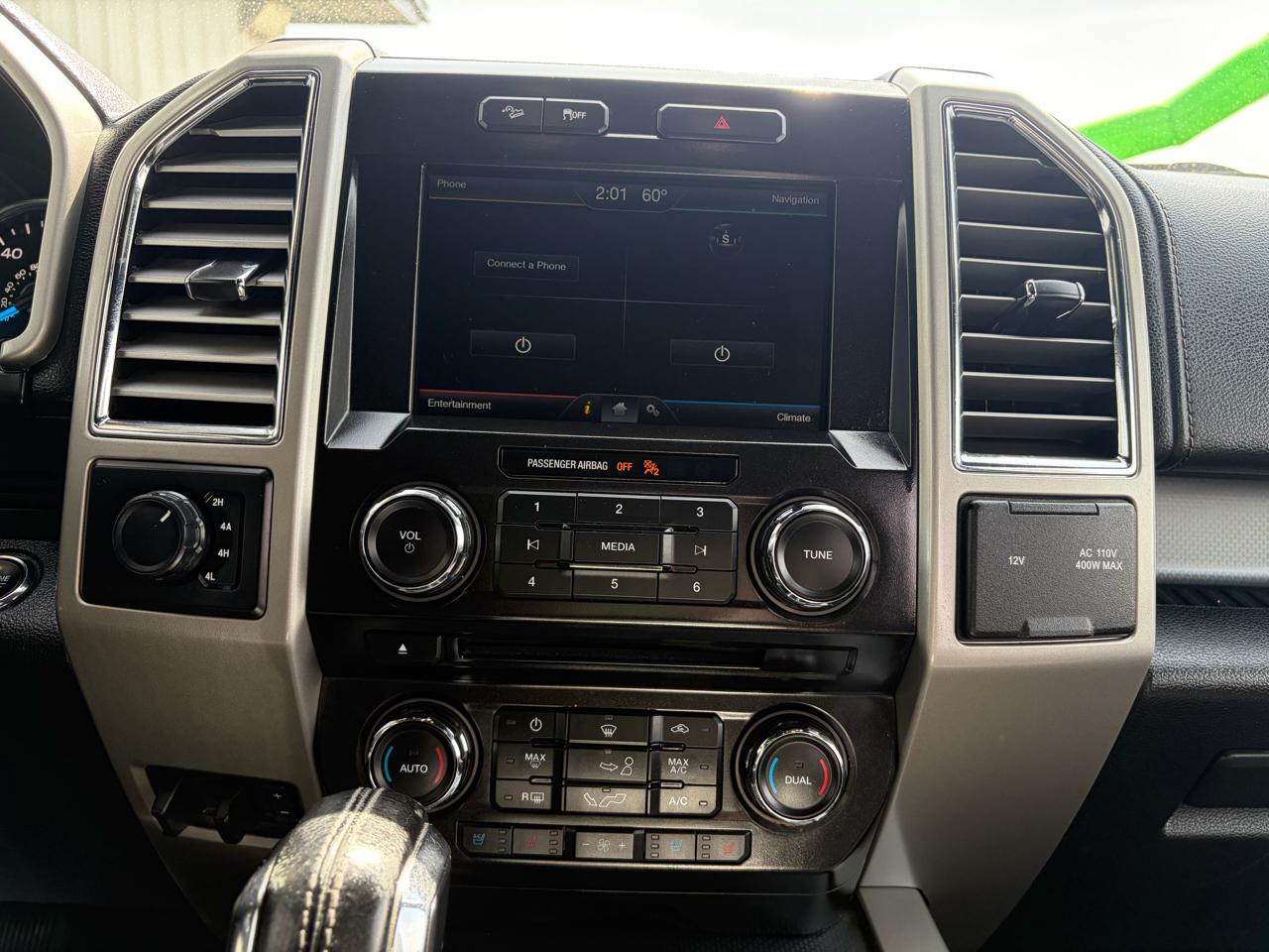 Ford F-150 4WD SuperCrew 145" XLT 2015