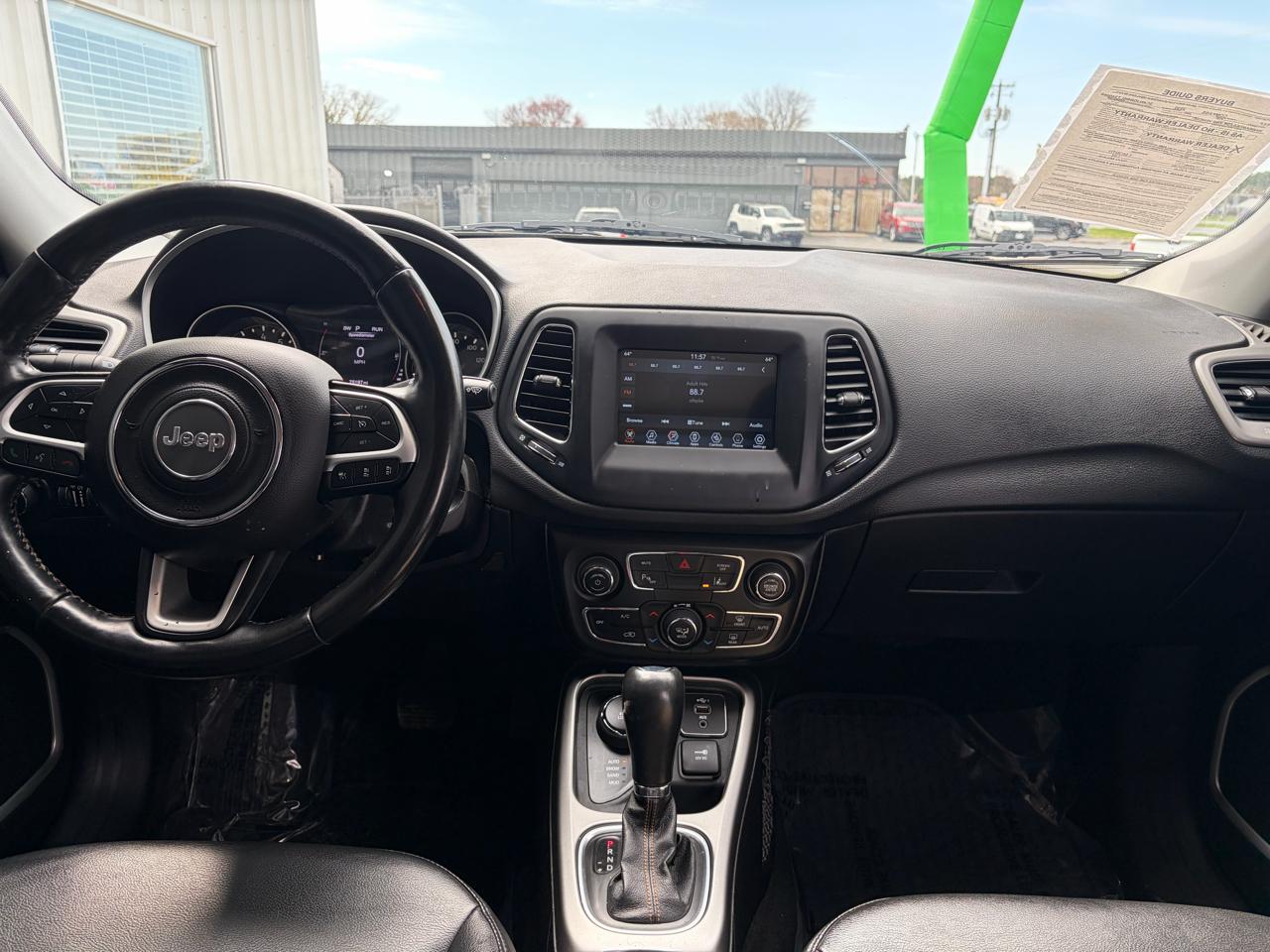 Jeep Compass Latitude w/Sun/Safety Pkg 4x4 2020