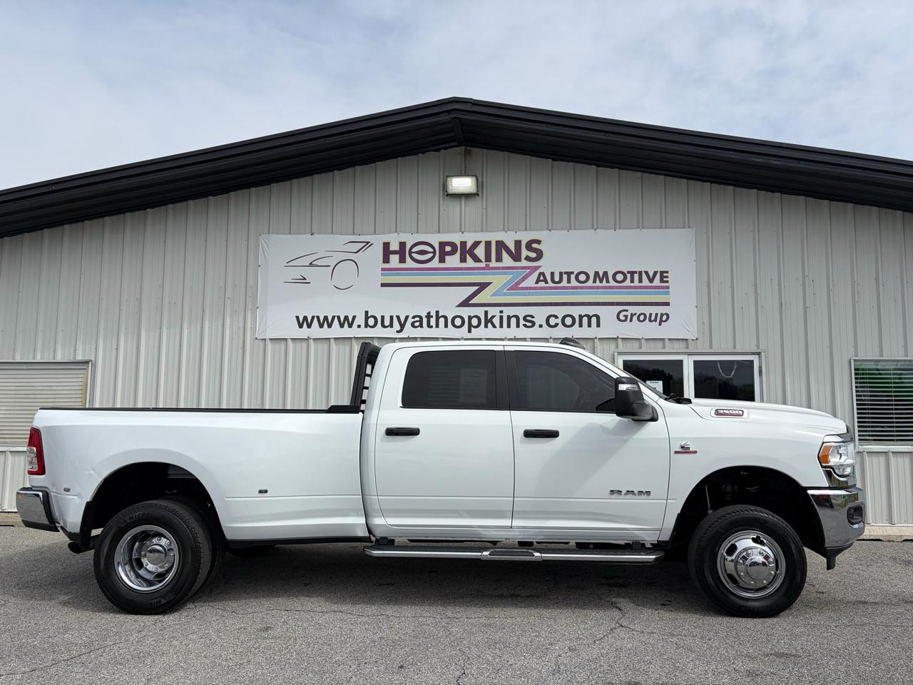 RAM 3500 Big Horn 4x4 Crew Cab 8' Box 2024