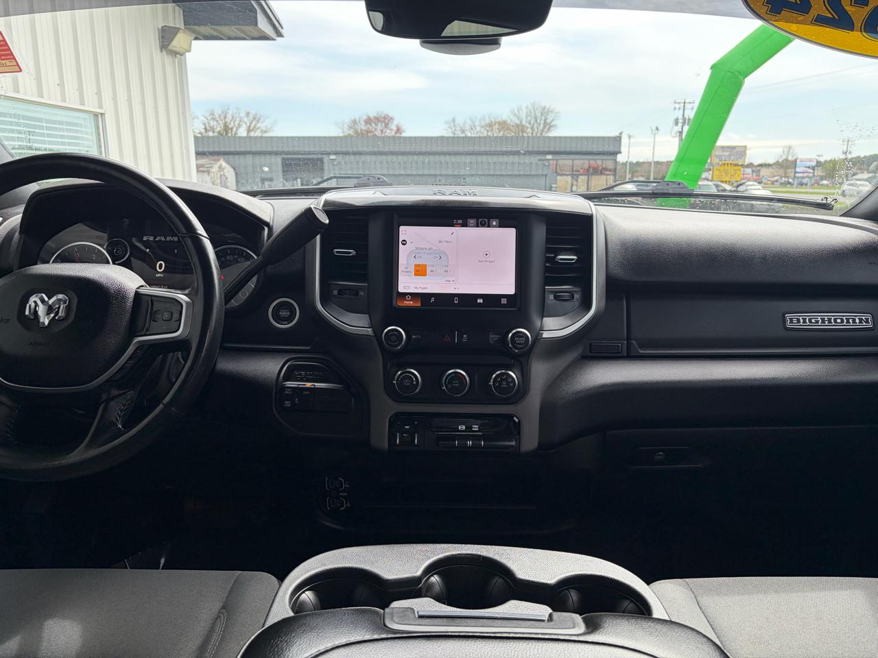 RAM 3500 Big Horn 4x4 Crew Cab 8' Box 2024