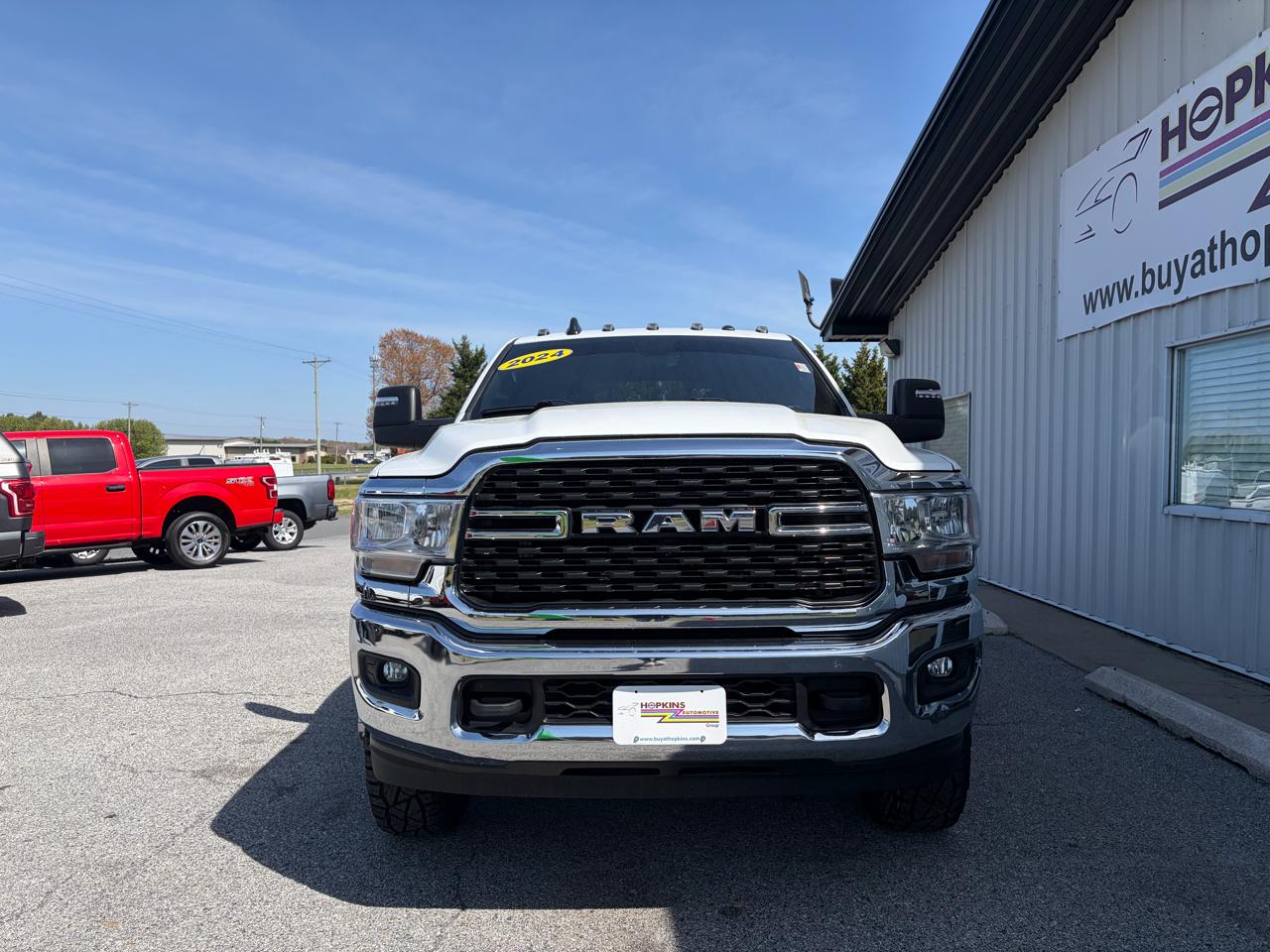 RAM 3500 Big Horn 4x4 Crew Cab 8' Box 2024