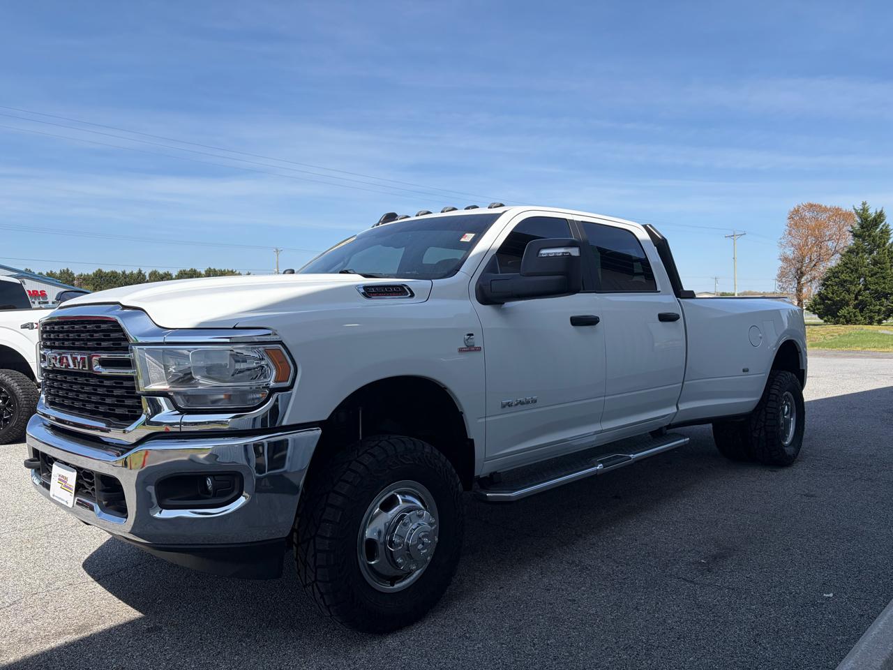 RAM 3500 Big Horn 4x4 Crew Cab 8' Box 2024