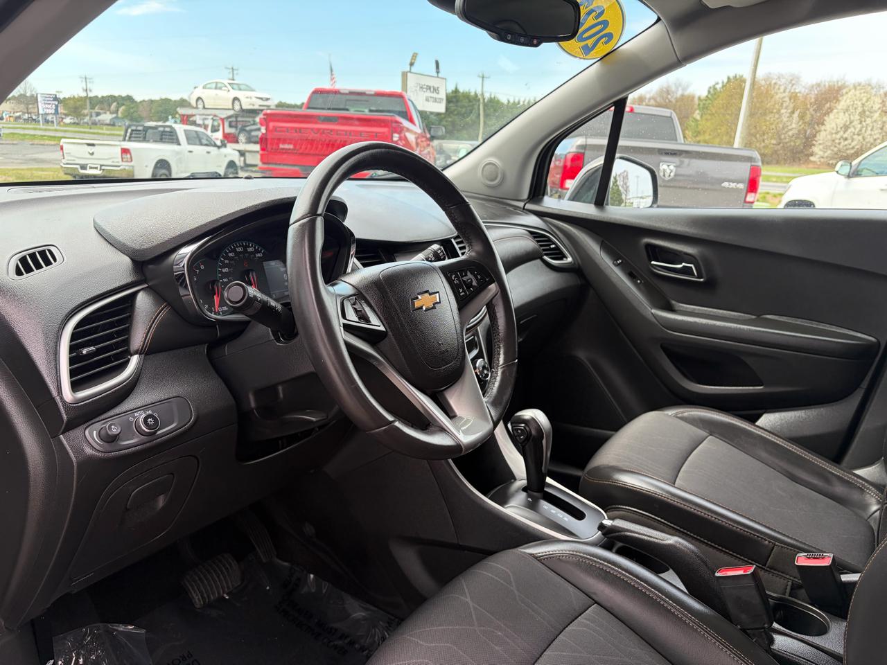 Chevrolet Trax FWD 4dr LT 2021