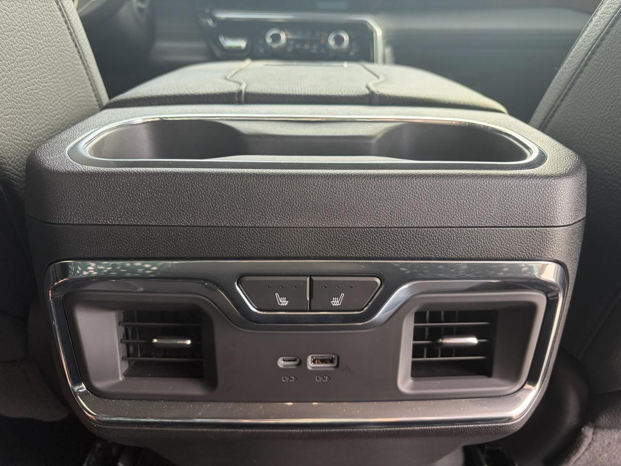 GMC Sierra 3500HD 4WD Crew Cab 172" Denali 2024