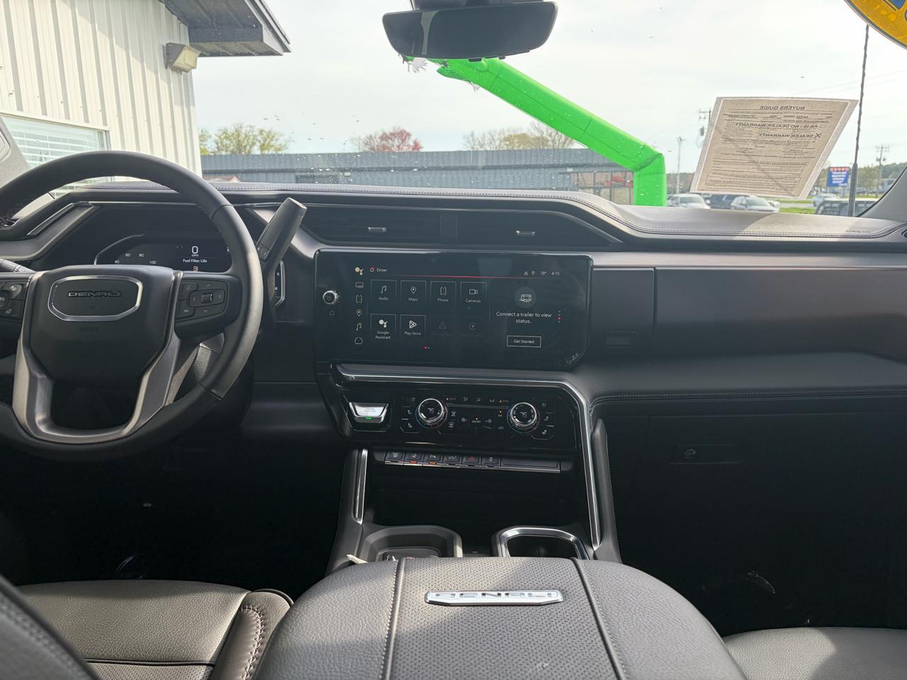 GMC Sierra 3500HD 4WD Crew Cab 172" Denali 2024