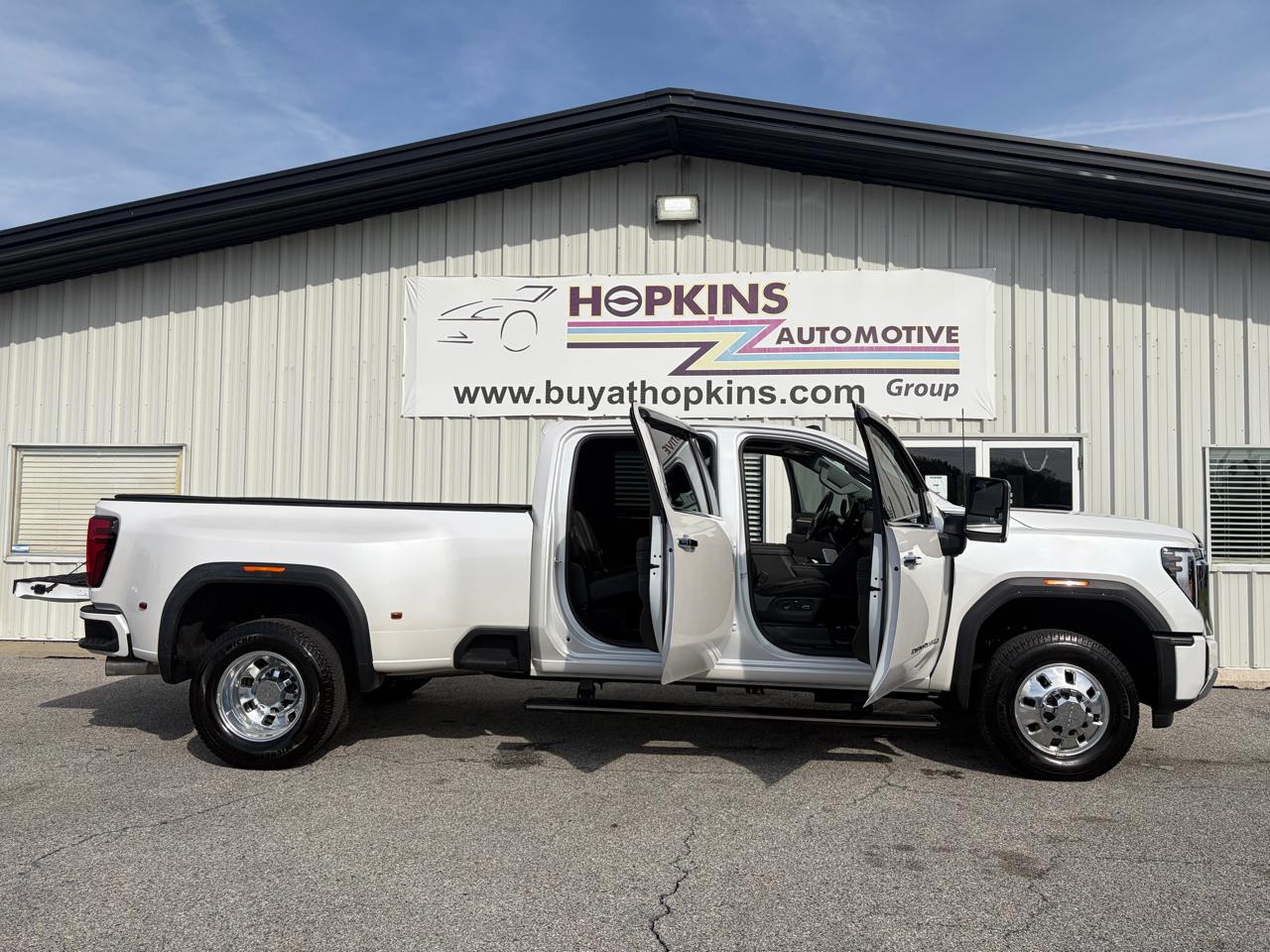 GMC Sierra 3500HD 4WD Crew Cab 172" Denali 2024