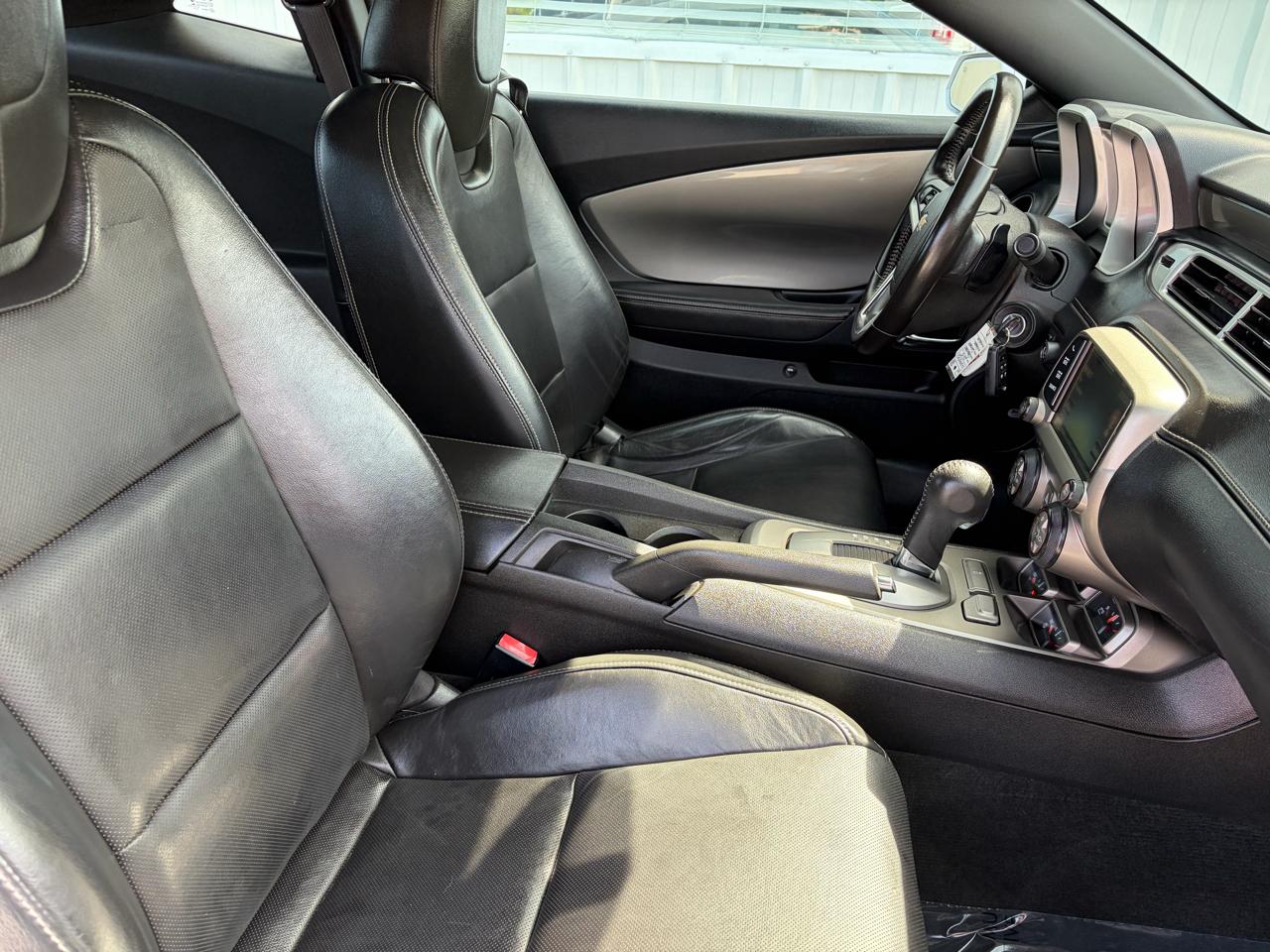 Chevrolet Camaro 2dr Cpe LT w/2LT 2015