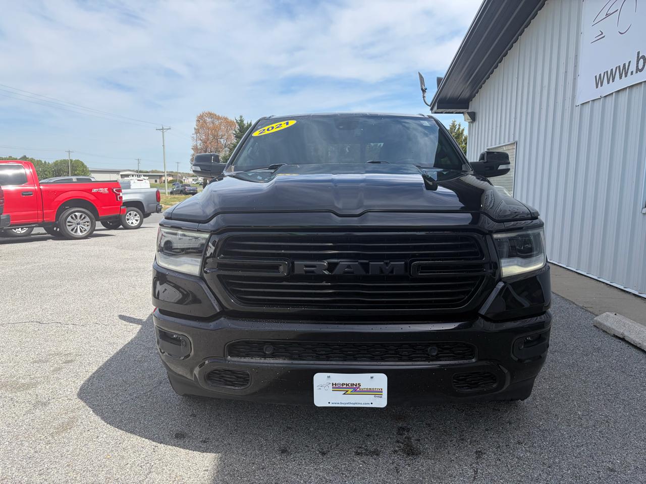 RAM 1500 Big Horn 4x4 Quad Cab 6'4" Box 2021