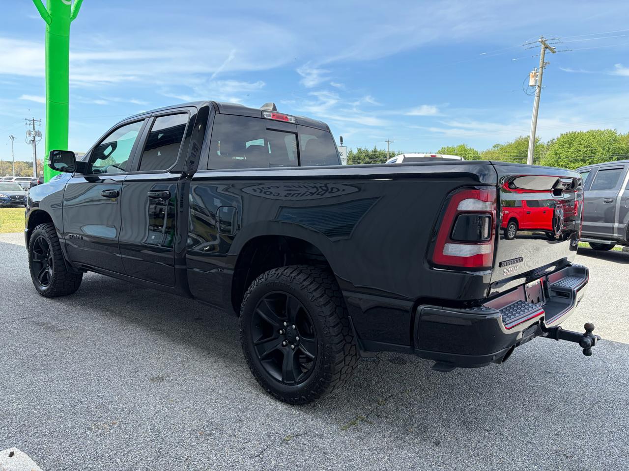RAM 1500 Big Horn 4x4 Quad Cab 6'4" Box 2021