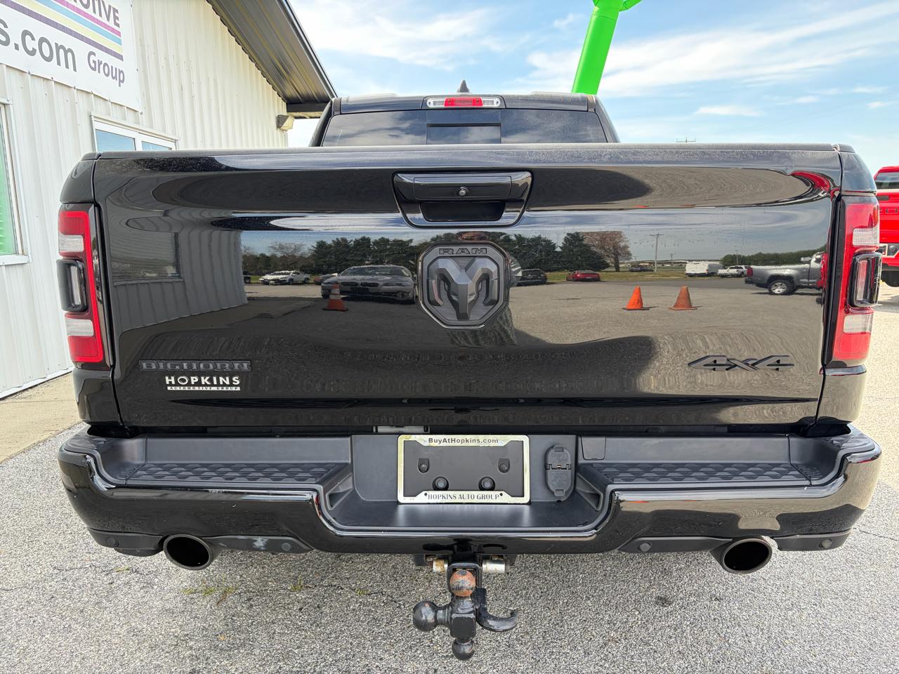 RAM 1500 Big Horn 4x4 Quad Cab 6'4" Box 2021