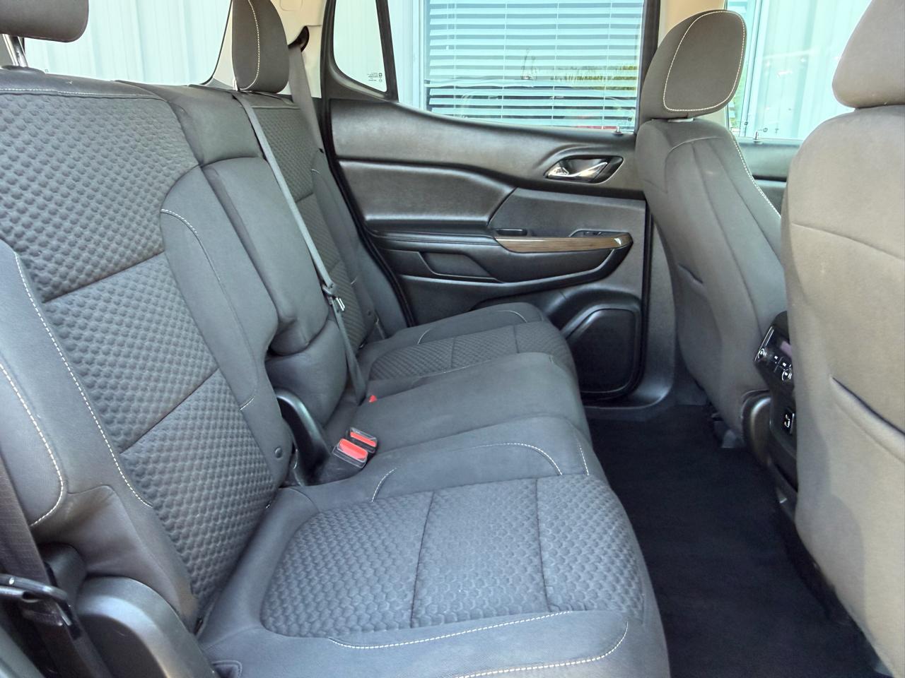 GMC Acadia AWD 4dr SLE w/SLE-2 2018