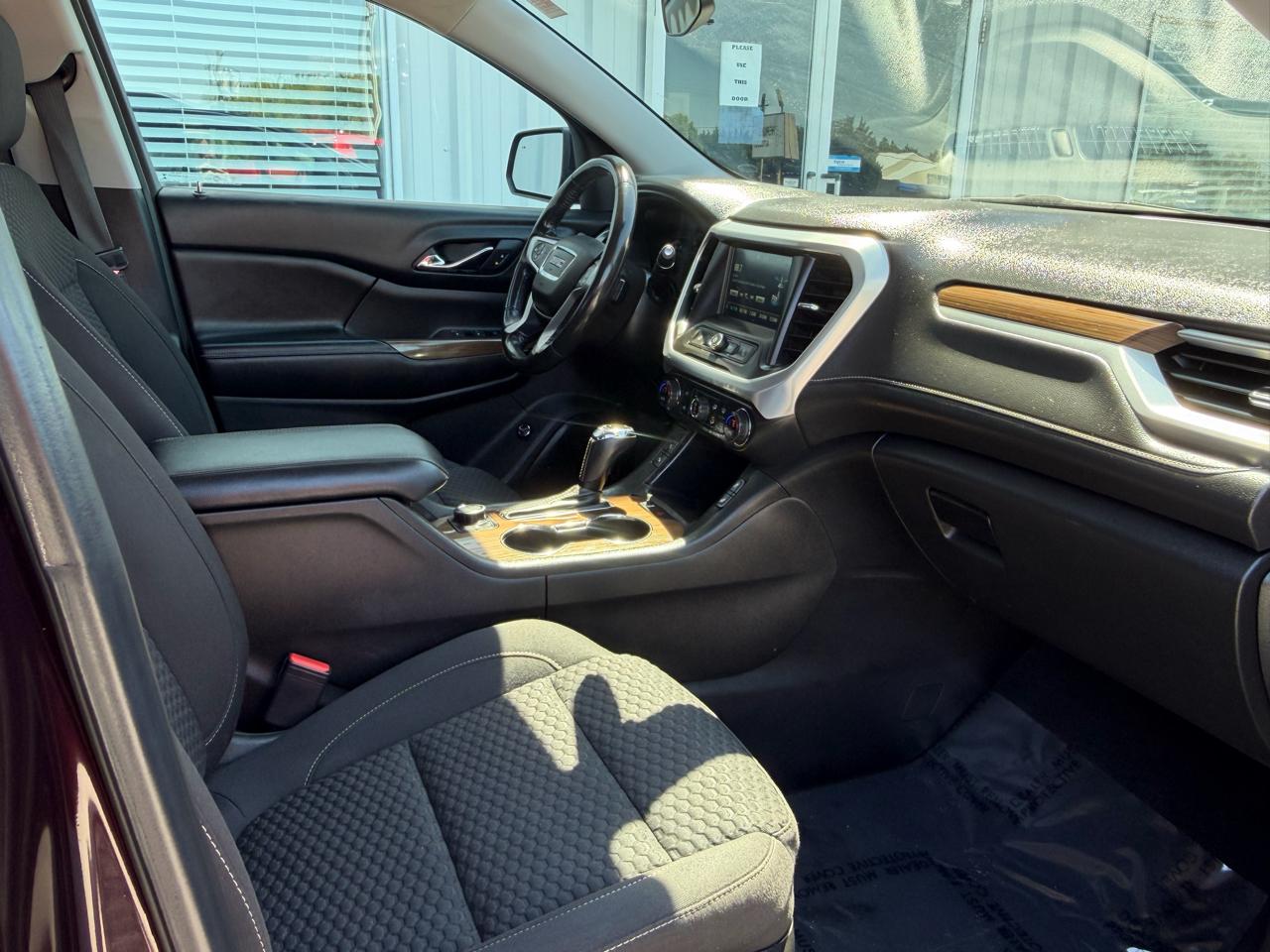 GMC Acadia AWD 4dr SLE w/SLE-2 2018