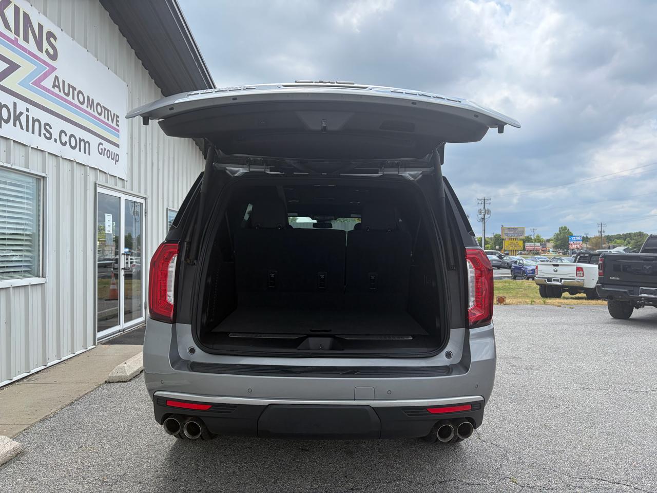 GMC Yukon XL 2WD 4dr Denali 2023