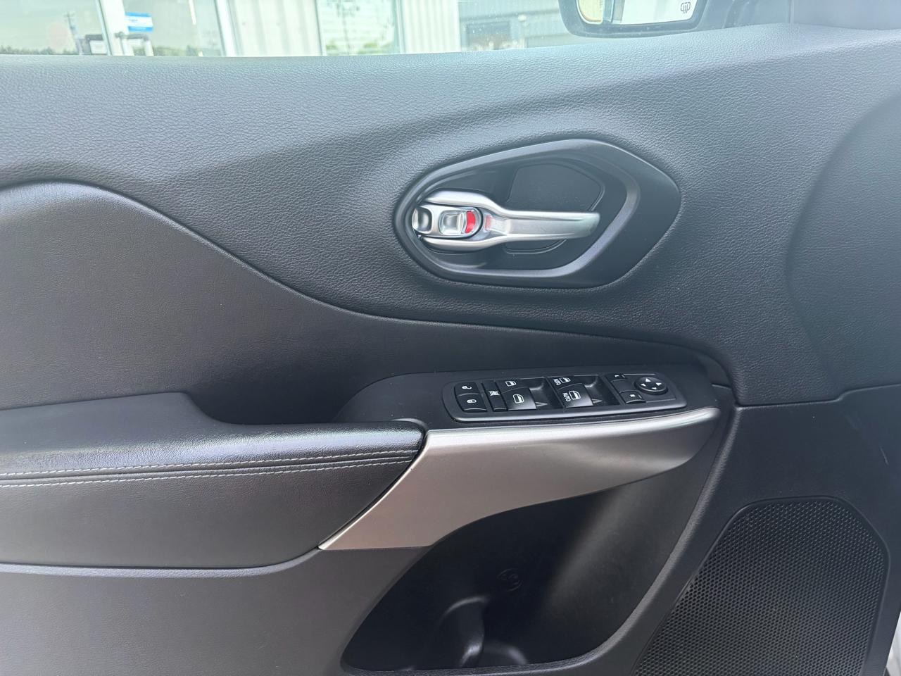 Jeep Cherokee Latitude Plus 4x4 2019