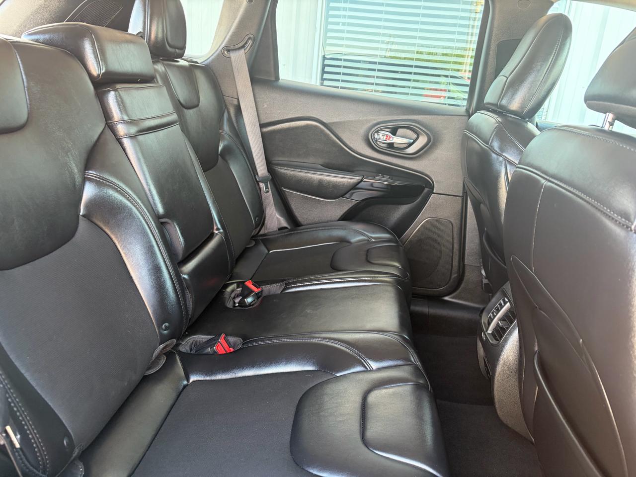 Jeep Cherokee Altitude 4x4 2019