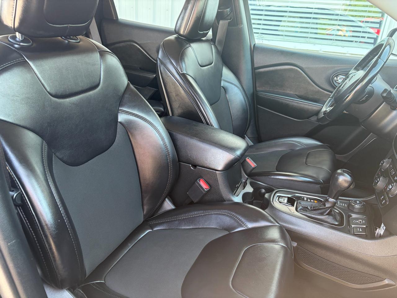 Jeep Cherokee Altitude 4x4 2019