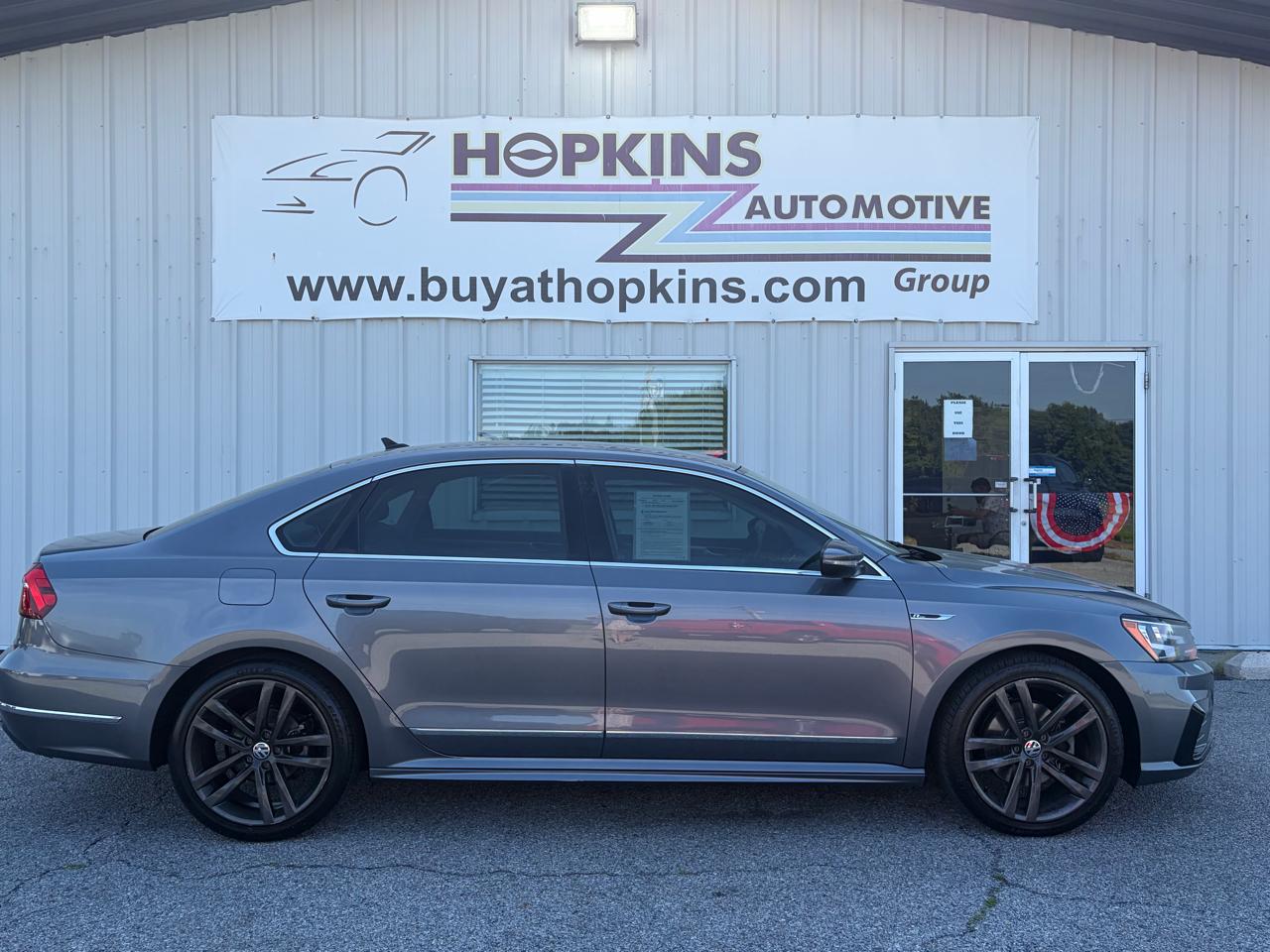 2017 Volkswagen Passat R-Line w/Comfort Pkg Auto
